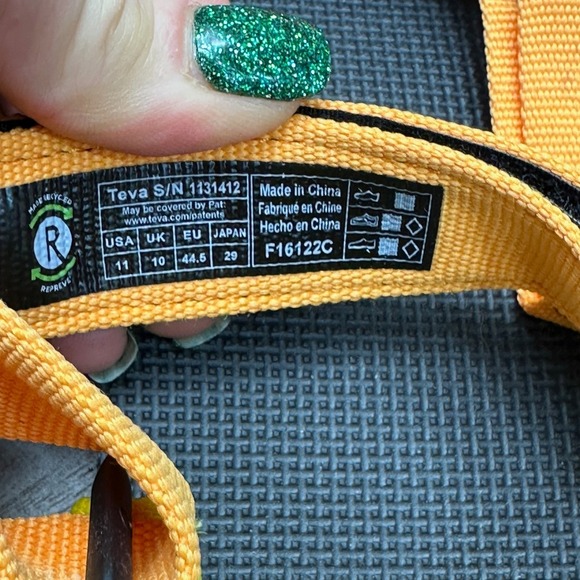 Teva Original Universal Pride Rainbow Sandals Mens 11 Multi-Color Strappy 3768 main image 8